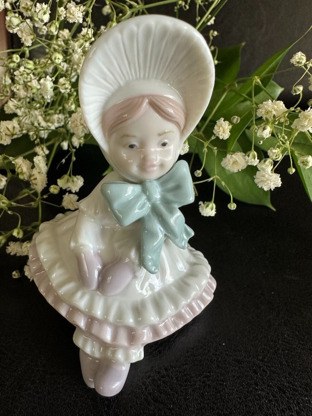 Lladró #06263 "Little Doll" Porcelain Figurine Ornament(1995)Santa's Work Shop